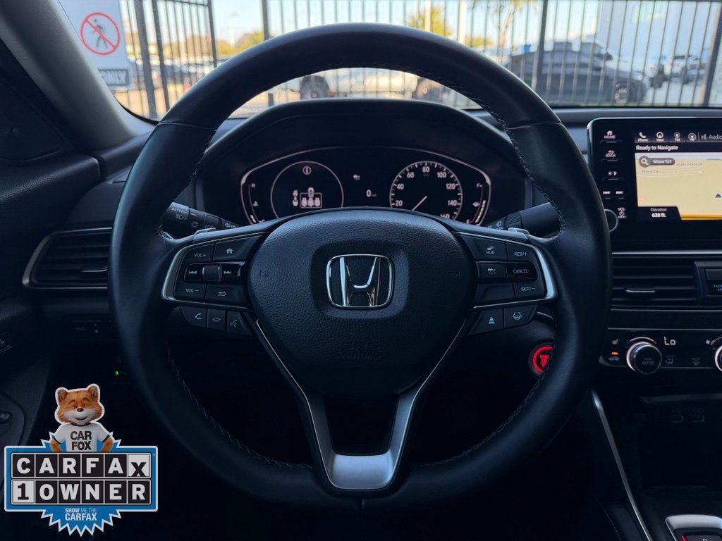 Used 2021 Honda Accord Touring image 11
