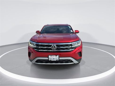 Used 2020 Volkswagen Atlas Cross Sport SE w/ Panoramic Sunroof Package image 3