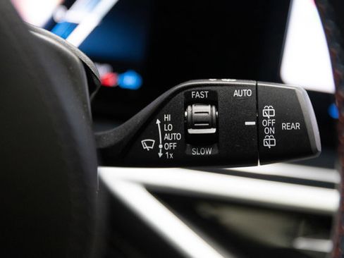 Used 2023 BMW X7 M60i w/ Executive Package image 78