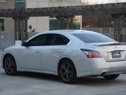 Used 2014 Nissan Maxima 3.5 SV w/ Sport Package image 17