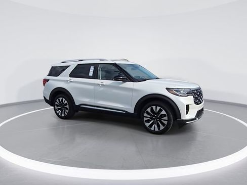 New 2026 Ford Explorer Platinum AWD/4WD image 2