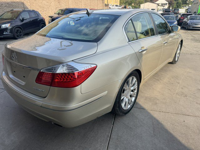 Used 2009 Hyundai Genesis 3.8 w/ Premium Plus Pkg 3 RWD image 3