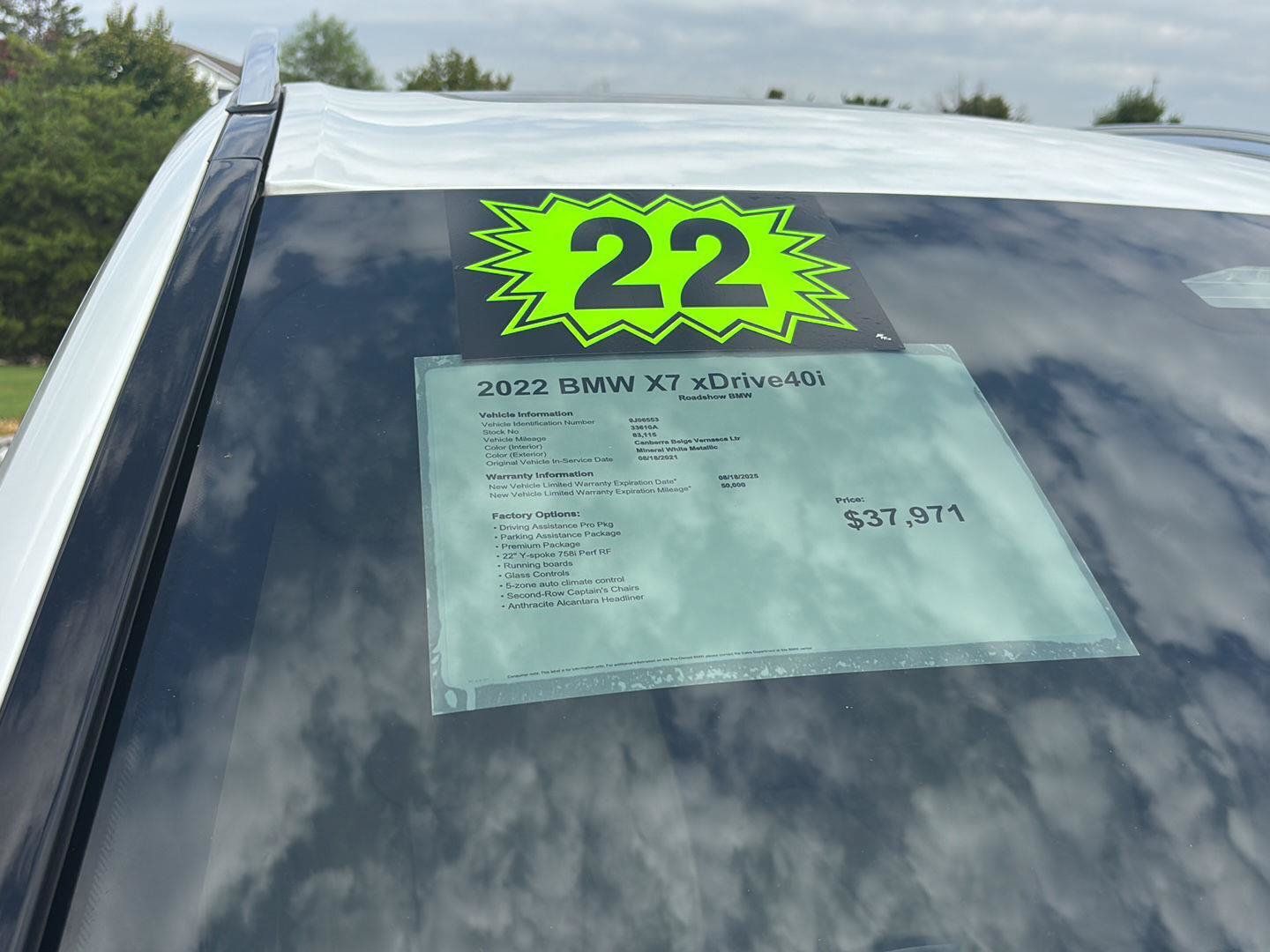Used 2022 BMW X7 xDrive40i w/ Premium Package AWD/4WD image 21