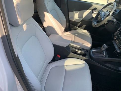 Certified 2023 Hyundai Kona Limited w/ Cargo Package AWD/4WD image 10