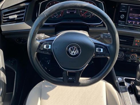 Used 2019 Volkswagen Jetta R-Line FWD image 5