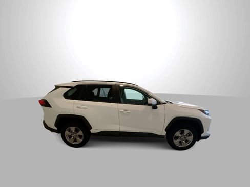 Certified 2025 Toyota RAV4 XLE image 9