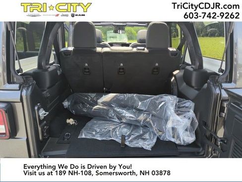 New 2025 Jeep Wrangler Sport S image 24