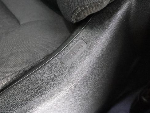 Used 2022 Chevrolet Silverado 2500 LT w/ Convenience Package image 38