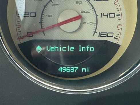 Used 2013 Dodge Challenger R/T RWD image 13