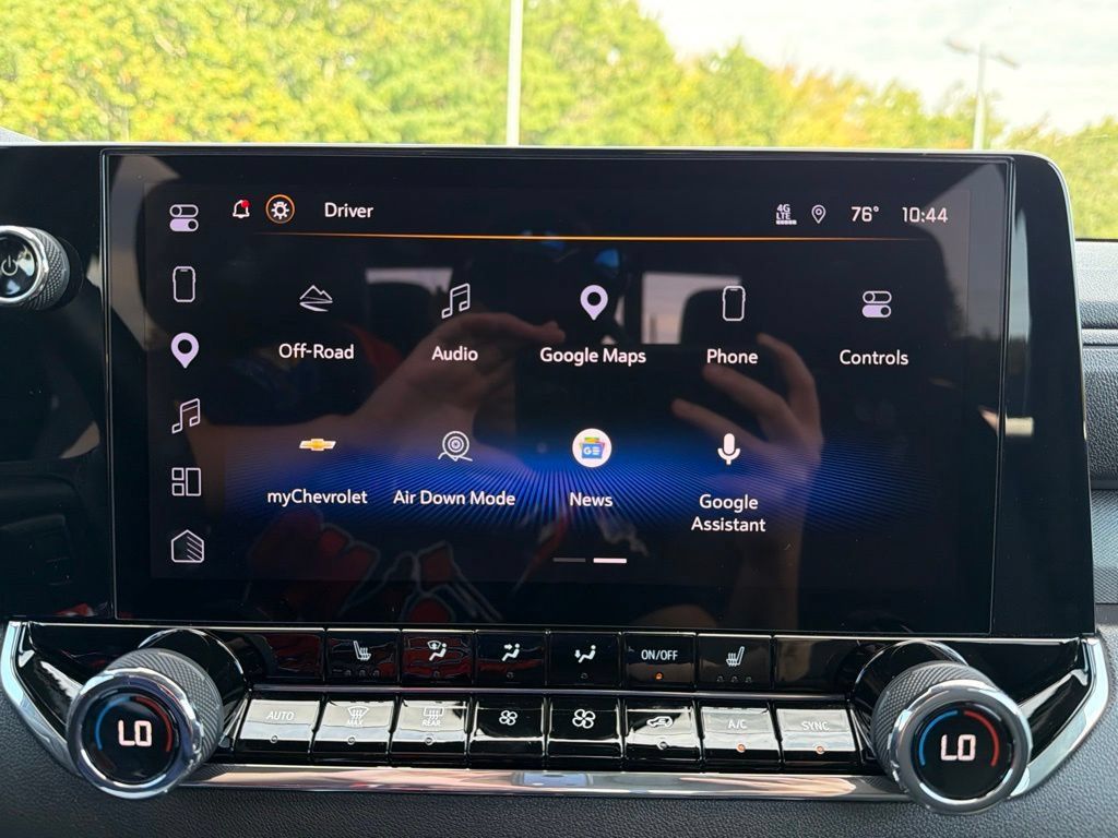 Certified 2025 Chevrolet Colorado Trail Boss AWD/4WD image 18