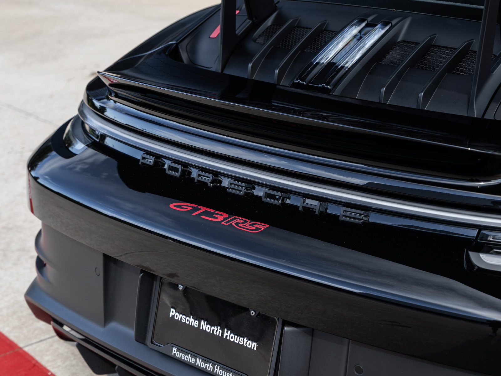 Certified 2023 Porsche 911 GT3 RS RWD image 18