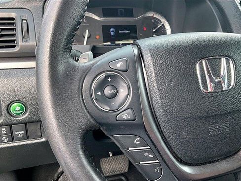 Certified 2023 Honda Ridgeline RTL image 11