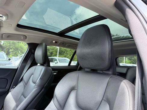Used 2021 Volvo V60 T5 Cross Country w/ Climate Package AWD/4WD image 10
