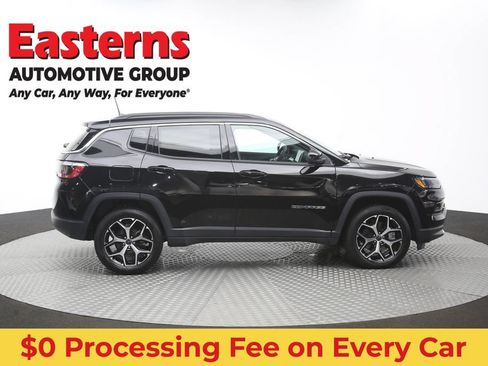 Used 2025 Jeep Compass Limited AWD/4WD image 40