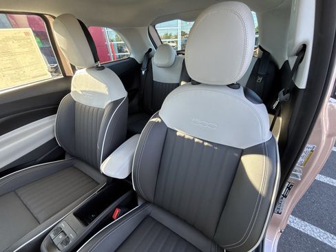 New 2026 FIAT 500 e Icona w/ Quick Order Package 21R FWD image 27
