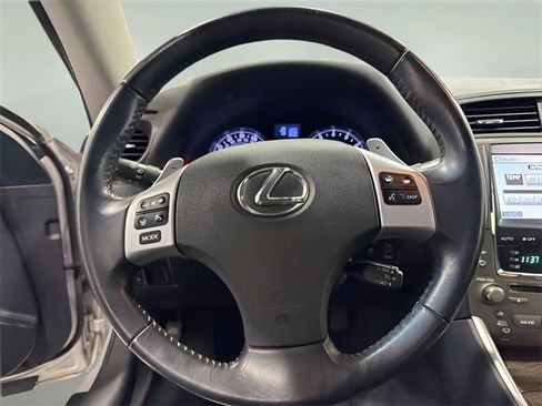 Used 2011 Lexus IS 250C image 17