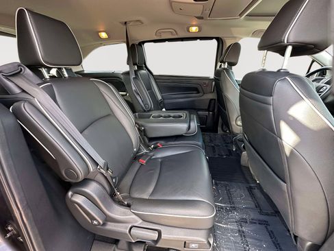 Used 2025 Honda Odyssey Touring image 32