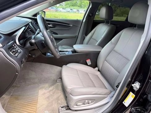 Used 2018 Chevrolet Impala LS FWD image 18