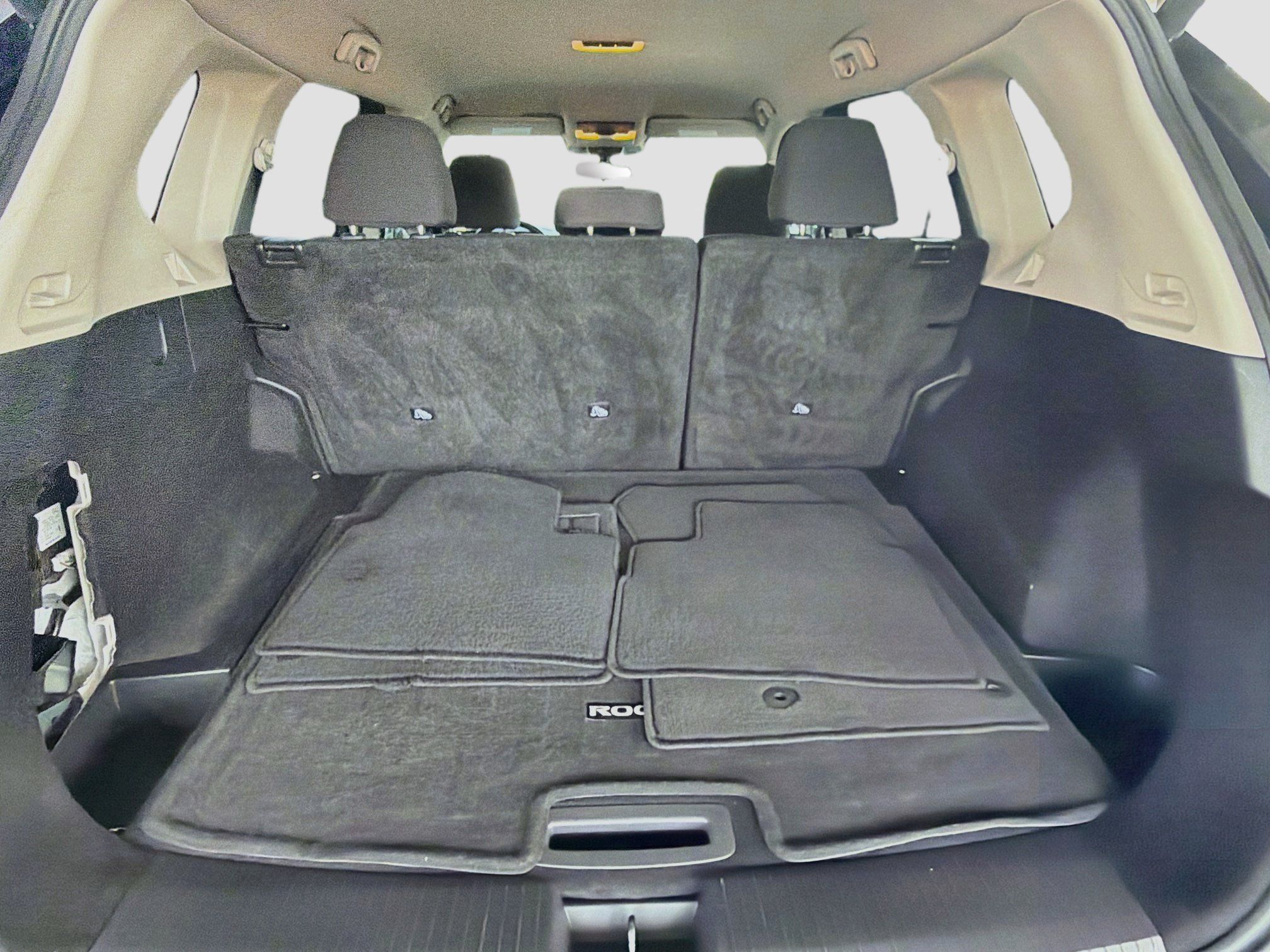 Used 2025 Nissan Rogue SV AWD/4WD image 28