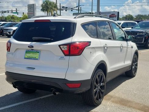Used 2019 Ford Escape SE FWD image 6