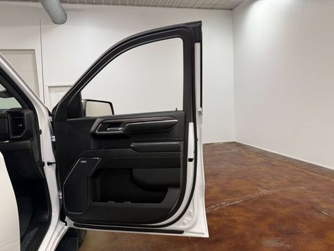 Used 2024 Chevrolet Silverado 1500 LTZ AWD/4WD image 64