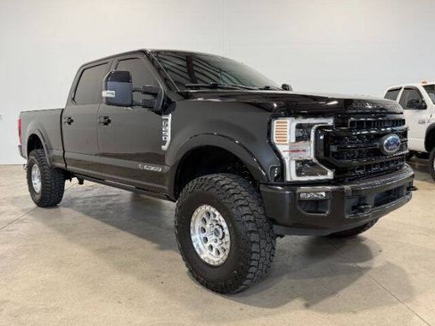 Used 2022 Ford F250 Lariat w/ Tremor Off-Road Package AWD/4WD image 5