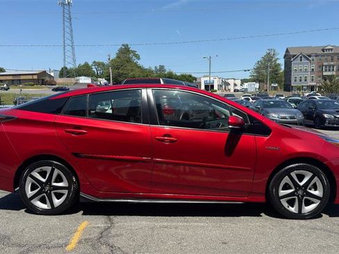 Used 2017 Toyota Prius Three Touring w/ Protection Package FWD image 12