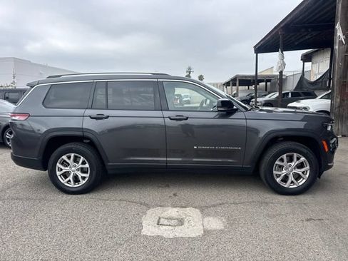 Used 2022 Jeep Grand Cherokee L Limited AWD/4WD image 4