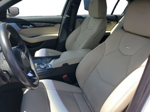 Used 2023 Cadillac CT5 Premium Luxury RWD image 5