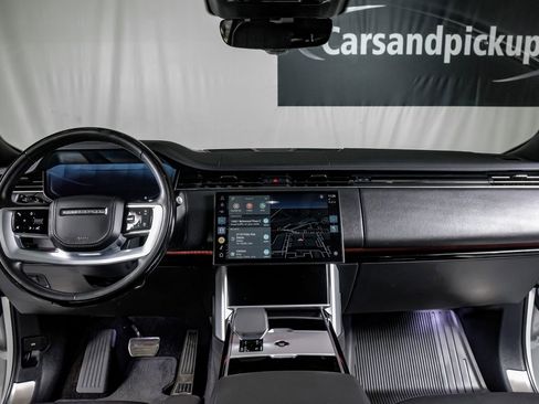 Used 2024 Land Rover Range Rover SE image 14