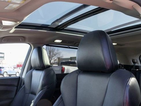 Used 2023 Subaru Ascent Limited w/ Technology Package image 11