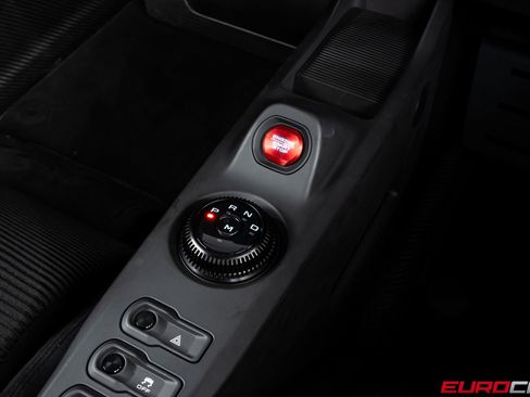 Used 2018 Ford GT RWD image 43