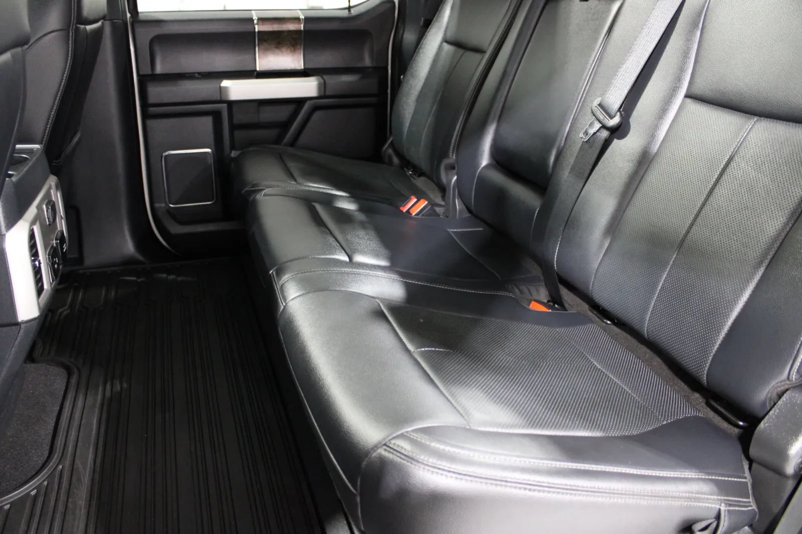 Used 2022 Ford F250 Lariat w/ Tremor Off-Road Package AWD/4WD image 29