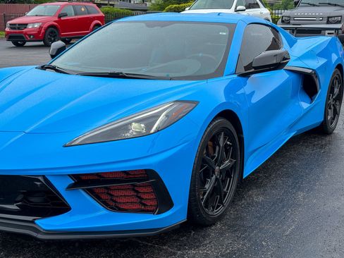 Used 2022 Chevrolet Corvette Stingray Premium Cpe w/ Z51 Performance Package RWD image 9