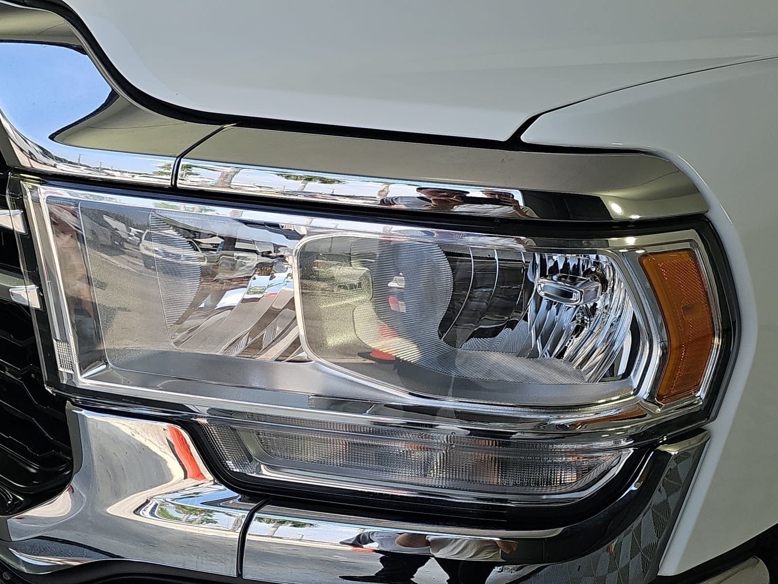 Used 2024 RAM 3500 Tradesman w/ Chrome Appearance Group AWD/4WD image 28
