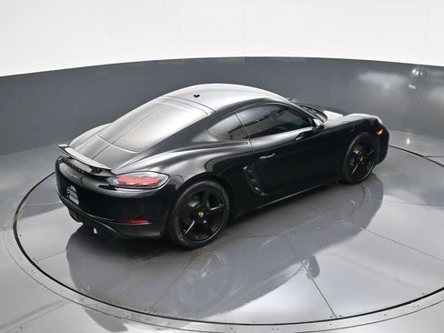 Used 2018 Porsche 718 Cayman image 28