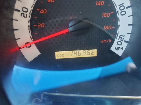 Used 2015 Toyota Tacoma PreRunner w/ TRD Off-Road Package image 46