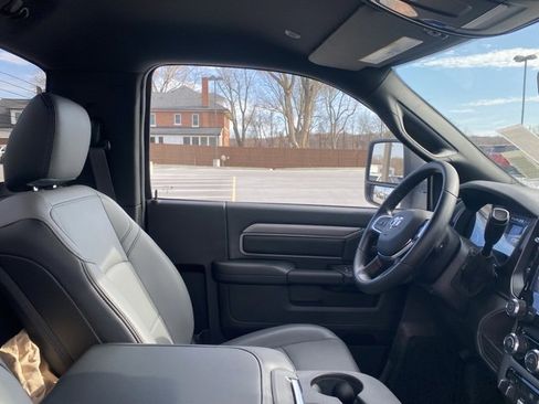 New 2026 RAM 3500 Tradesman w/ Chrome Appearance Group image 27