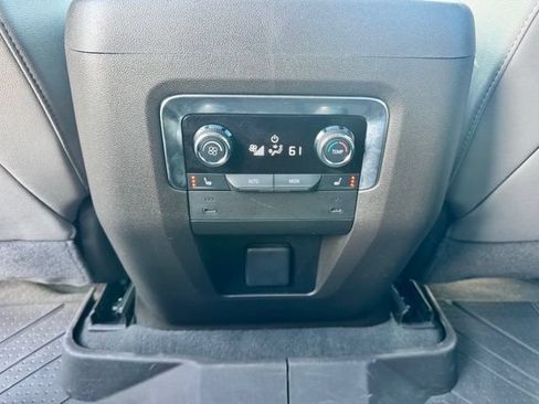 Used 2025 Chevrolet Suburban Z71 w/ Comfort Package AWD/4WD image 47