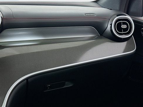 Used 2024 Mercedes-Benz GLC 43 AMG 4MATIC image 15