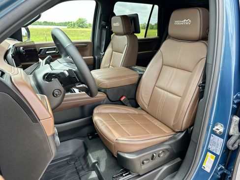 Certified 2025 Chevrolet Tahoe High Country AWD/4WD image 10