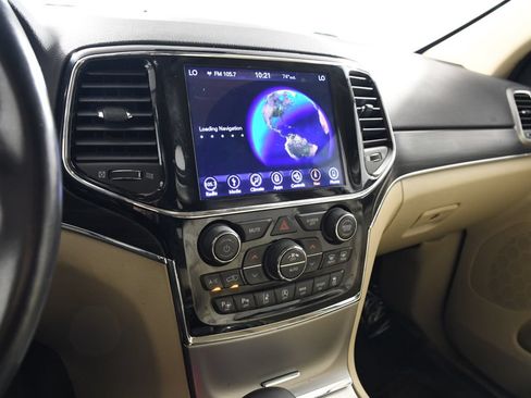 Used 2019 Jeep Grand Cherokee Limited w/ Luxury Group II AWD/4WD image 31