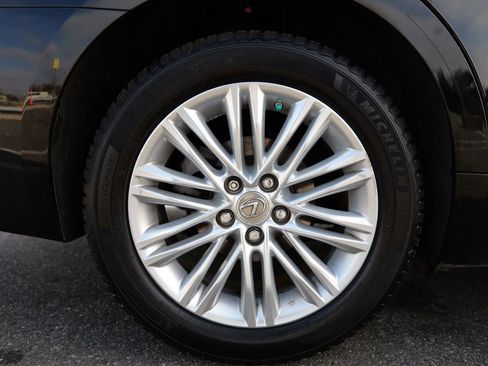 Used 2014 Lexus ES 350 w/ Luxury Package image 14