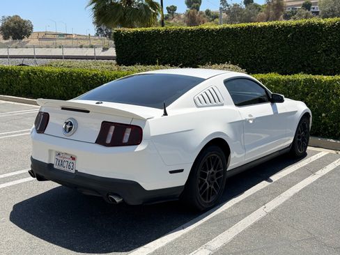 Used 2012 Ford Mustang Premium RWD image 5