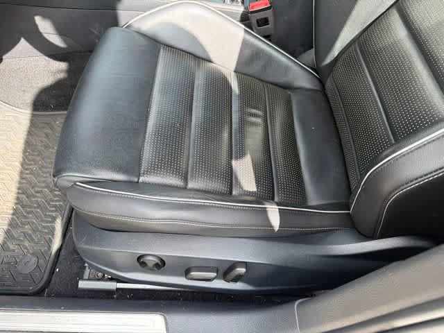 Used 2019 Volkswagen Golf R 4-Door AWD/4WD image 12