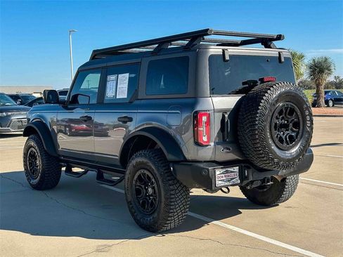 Used 2023 Ford Bronco Wildtrak image 5