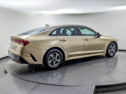 Used 2021 Kia K5 LXS image 8