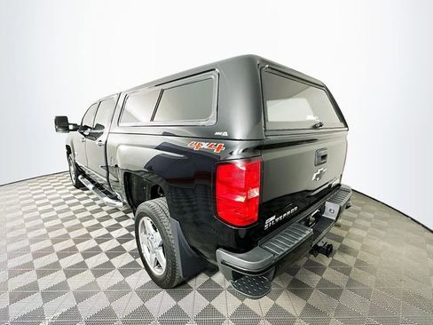 Used 2017 Chevrolet Silverado 2500 High Country w/ Duramax Plus Package image 9