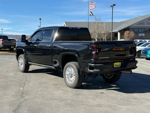 Used 2021 Chevrolet Silverado 3500 High Country w/ Z71 Off-Road Package AWD/4WD image 6