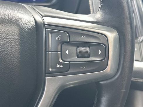 Used 2024 Chevrolet Suburban Premier w/ Premium Package AWD/4WD image 24